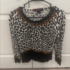 Peck & Peck Black and White Leopard Print Sweatshirt